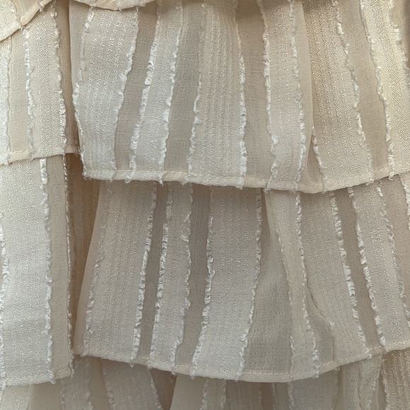 L Entro Ruffle Layered Tank - Picture 3 of 8